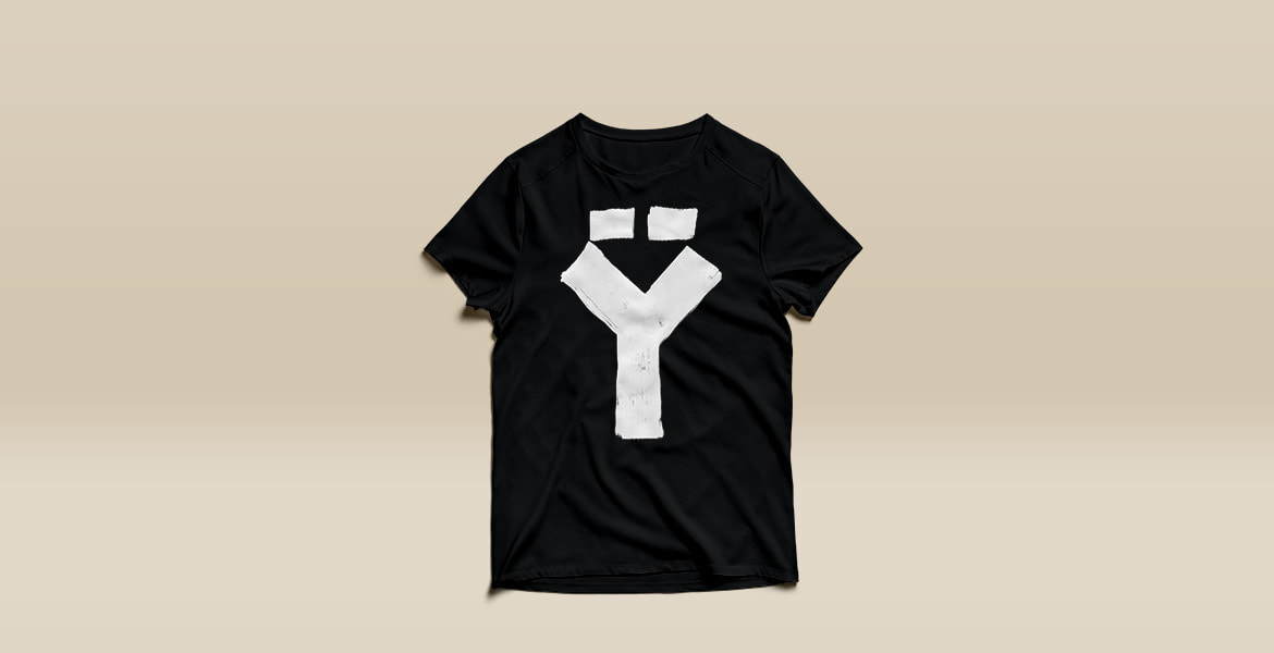 T- Shirt Ÿ, black